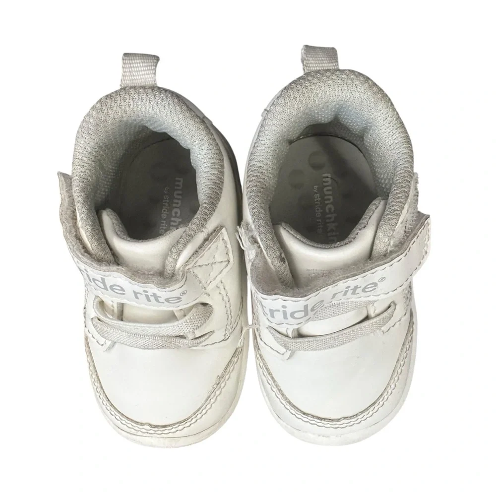 Munchkin by Stride Rite Mars Baby Walking Sneakers White Size 3‎